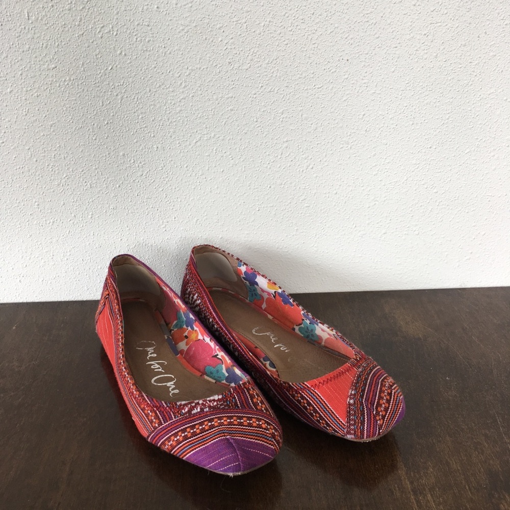 TOMS Ballet Flats